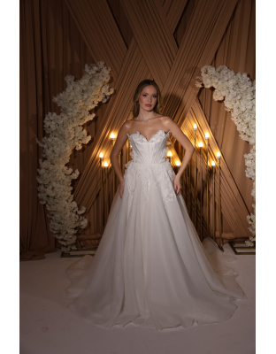 3 BOYUTLU HELEN GELINLIK