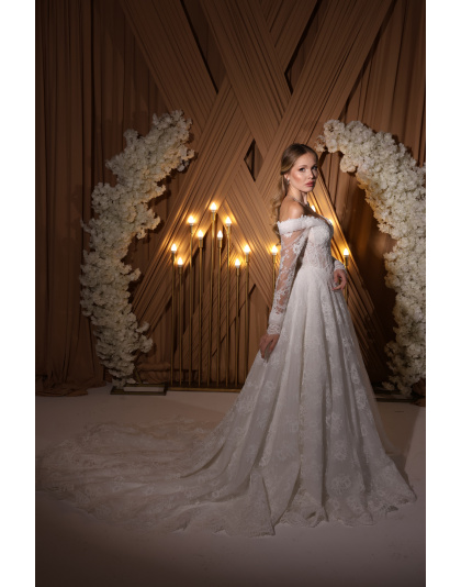 DANTELLI KOLLU HELEN GELINLIK